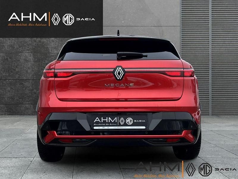 Gebraucht Renault Megane E-Tech Techno 96 kW (131 PS) 2022 Rot Limousine