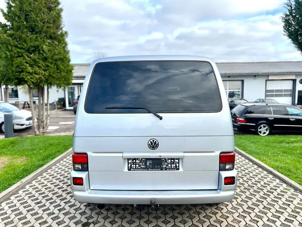 Second-hand VW Caravelle 204 CP (150 kW) 2002 Argintiu Van
