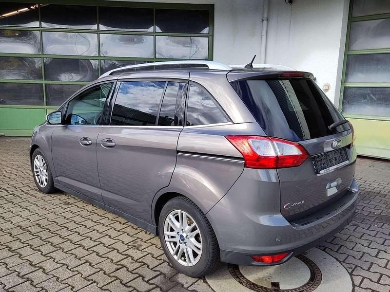 Gebraucht Ford Grand C-Max Titanium 125 PS (91 kW) 2014 Brisbane braun (met.) Van / Kleinbus