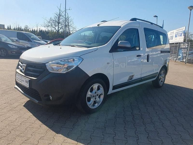 Gebraucht Dacia Dokker Celebration 116 PS (85 kW) 2016 Weiß Van / Kleinbus