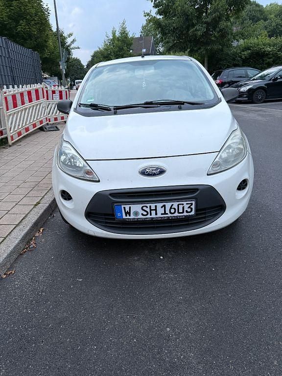 Weiß Gebraucht 2009 Ford Ka Trend Kleinwagen | 2.500 € (Etwas zu teuer) - Bild 1/4