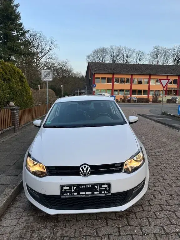 Gebraucht VW Polo Highline 105 PS (77 kW) 2010 Weiß Kleinwagen