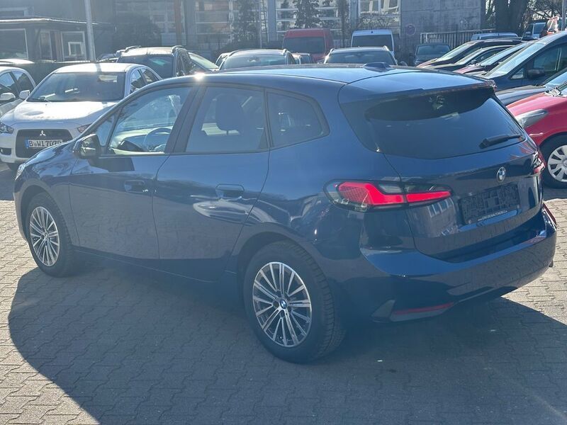Gebraucht BMW 218 Active Tourer 136 PS (100 kW) 2023 Blau Van / Kleinbus