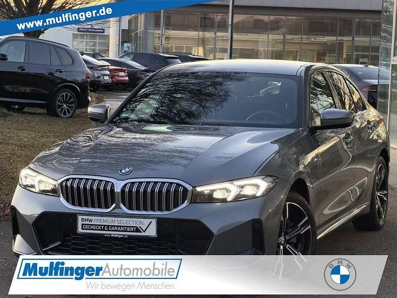 Grau Gebraucht 2025 BMW 330e M Sport Limousine | 44.490 € (Guter Preis) - Bild 1/4