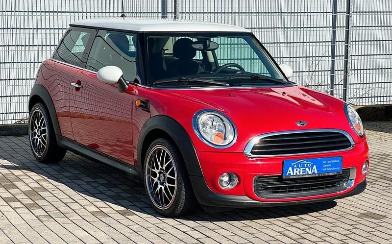 Gebraucht Mini ONE 98 PS (72 kW) 2011 Rot Kleinwagen