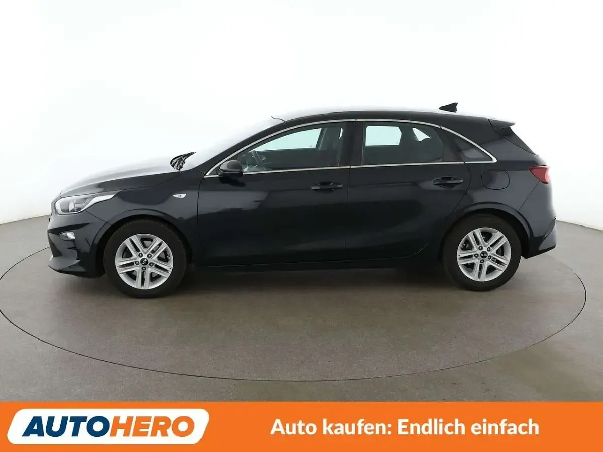 Gebraucht Kia Ceed Vision 140 PS (102 kW) 2019 Black pearl Kleinwagen
