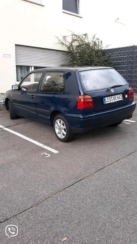 Gebraucht VW Golf III 65 PS (47 kW) 1995 Blau Kleinwagen