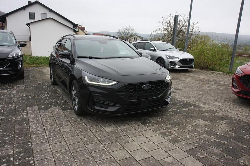 Gebraucht Ford Focus ST-Line X 155 PS (114 kW) 2024 Schwarz Limousine