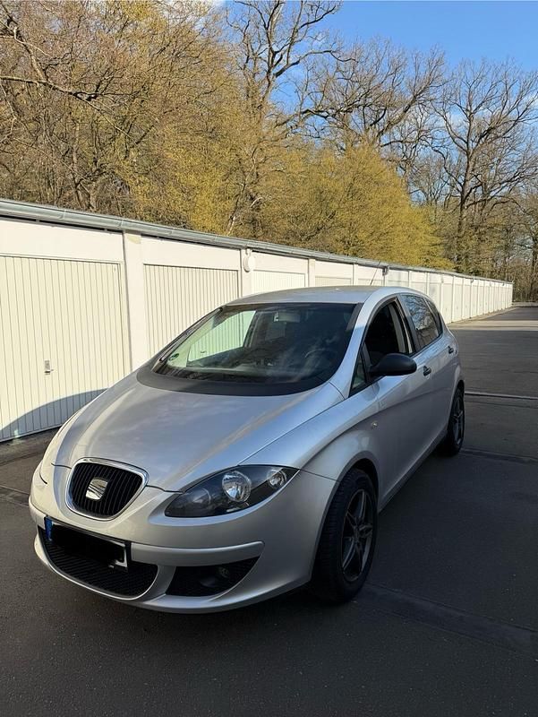 Gebraucht Seat Altea 121 PS (88 kW) 2004 Silber Van / Kleinbus