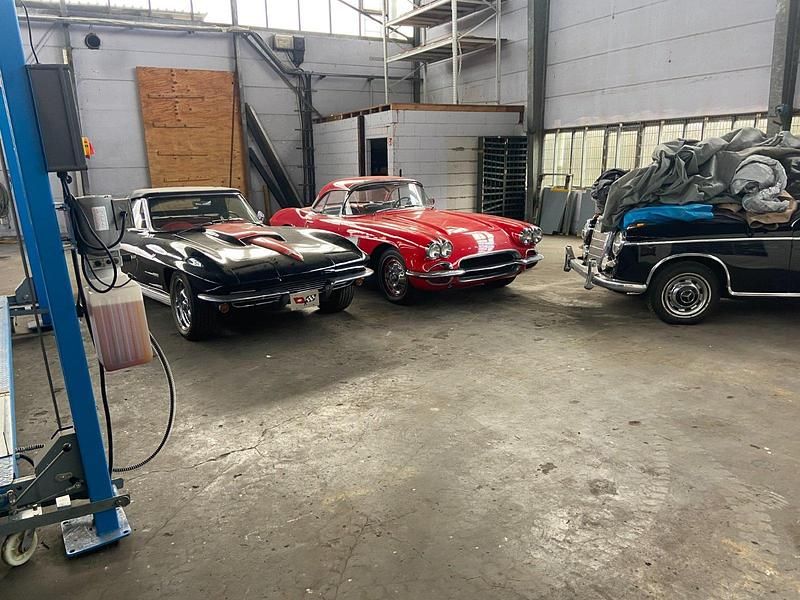 Gebraucht Corvette C1 350 PS (257 kW) 1961 Rot Cabrio