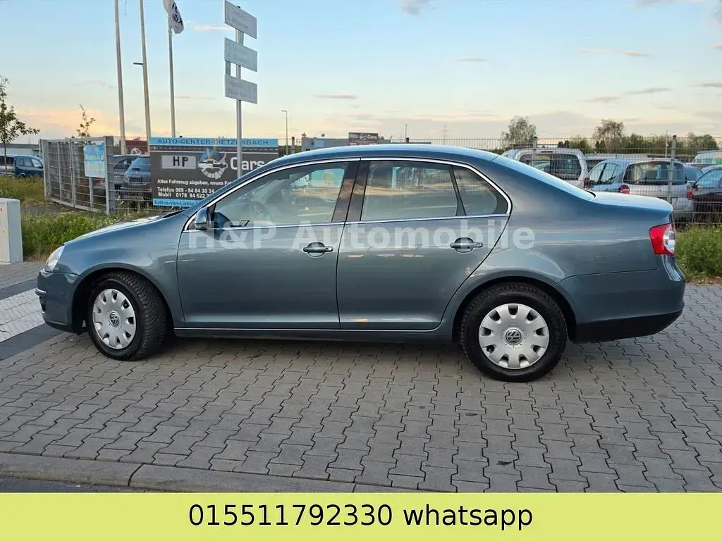 Gebraucht VW Jetta 150 PS (110 kW) 2006 Grau Limousine
