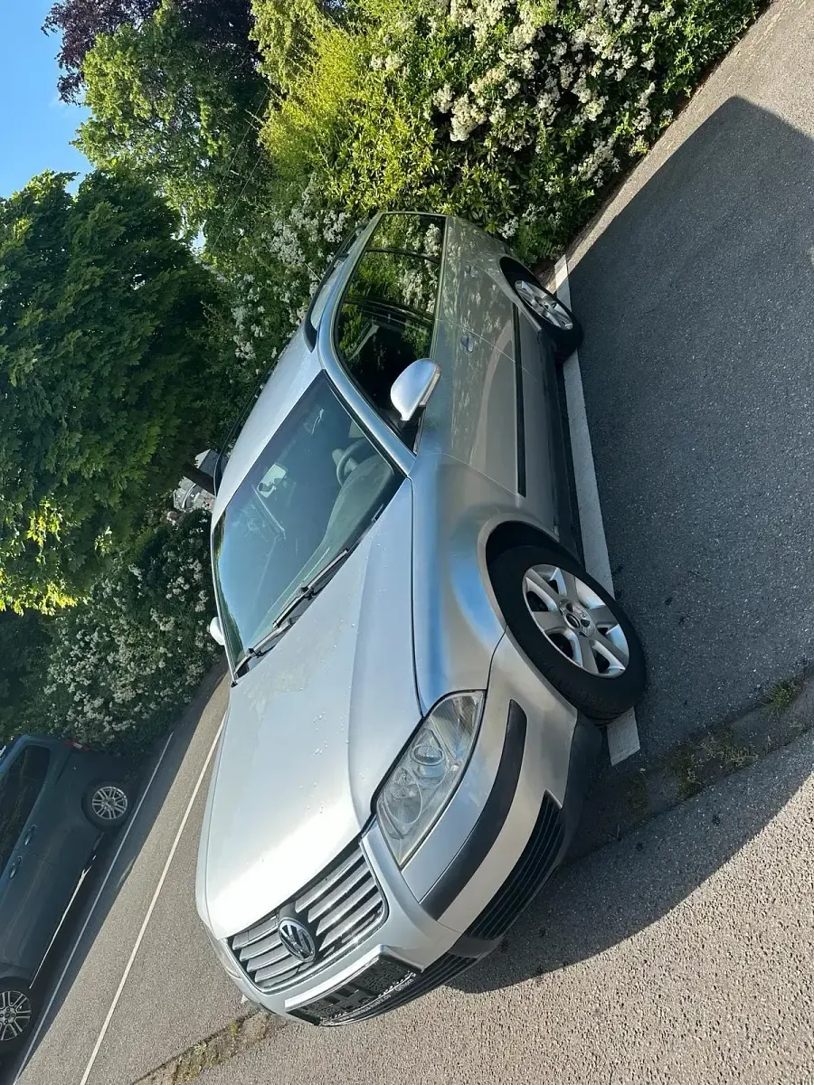 Gebraucht VW Passat 131 PS (96 kW) 2003 Silber Kombi