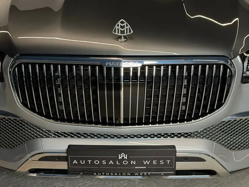 Gebraucht Mercedes GLS600 Maybach 557 PS (409 kW) 2023 Silber SUV