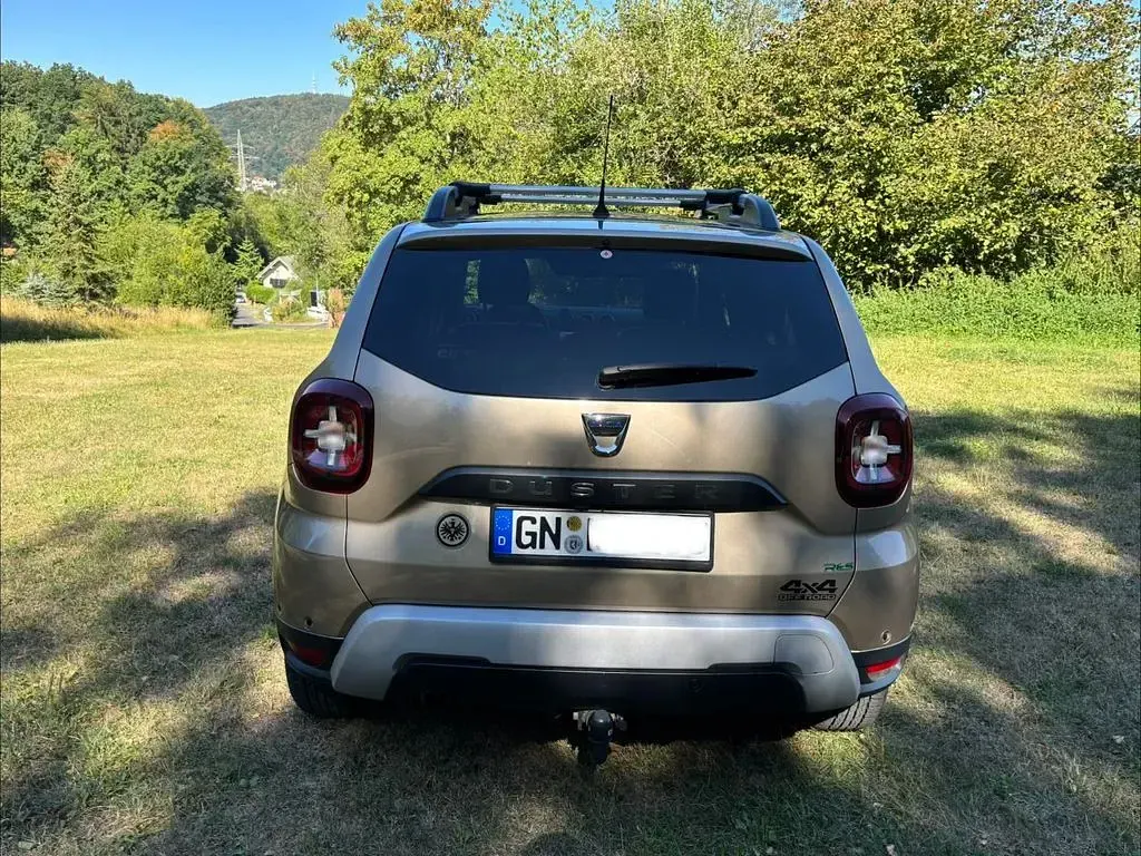 Gebraucht Dacia Duster Prestige 114 PS (83 kW) 2018 Braun SUV