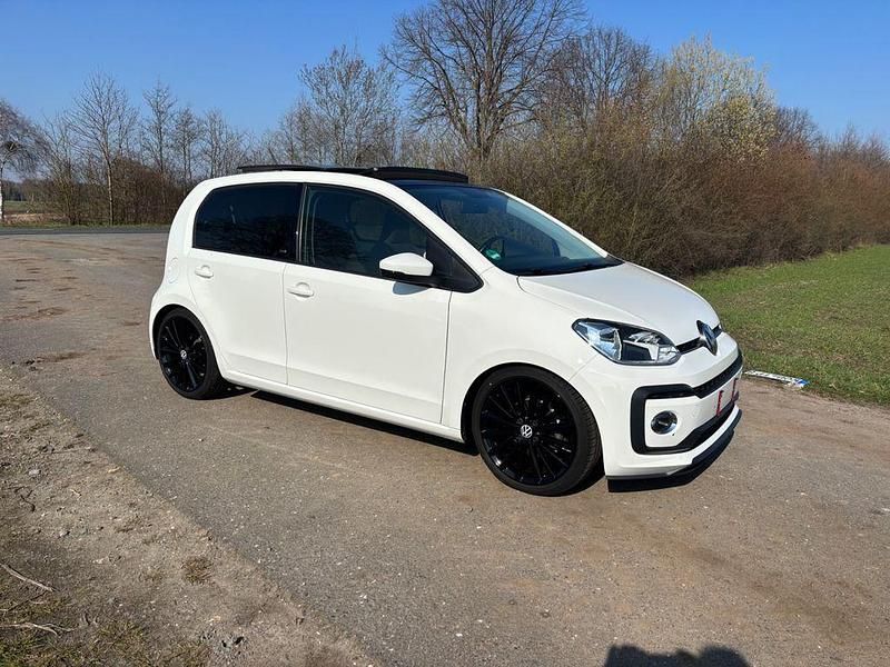 Gebraucht VW up! Sound 90 PS (66 kW) 2017 Weiß Kleinwagen