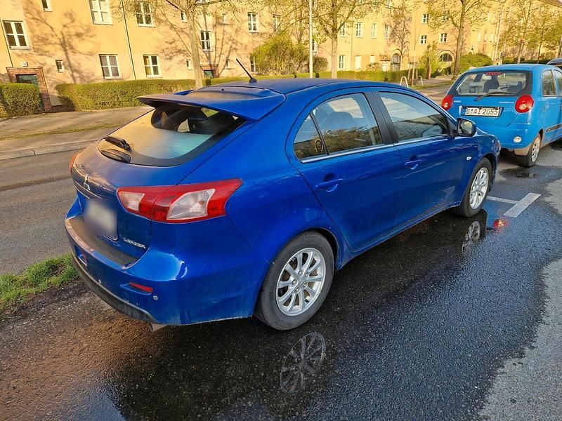 Gebraucht Mitsubishi Lancer 116 PS (85 kW) 2011 Limousine