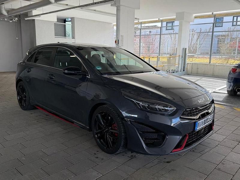 Gebraucht Kia Ceed GT GT 204 PS (150 kW) 2024 Grau Limousine
