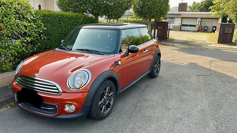 Orange Gebraucht 2011 Mini Cooper Kleinwagen | 5.400 € (Fairer Preis) - Bild 1/4