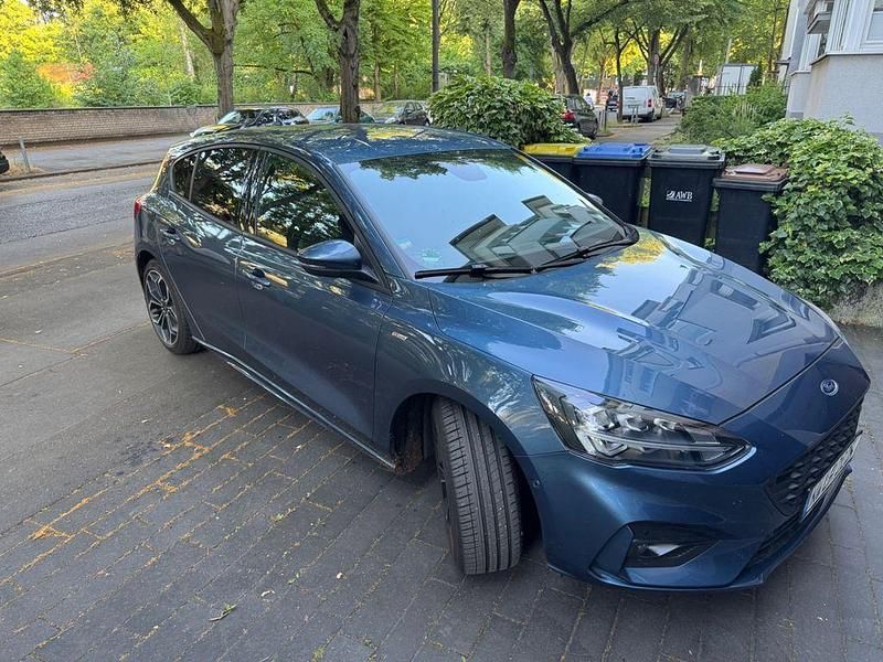 Gebraucht Ford Focus ST-Line 182 PS (133 kW) 2019 Blau Limousine