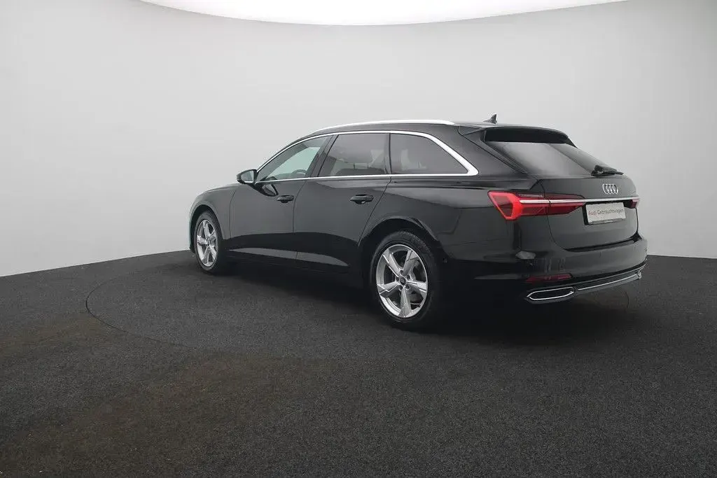 Gebraucht Audi A6 Sport 204 PS (150 kW) 2023 Brillantschwarz Kombi