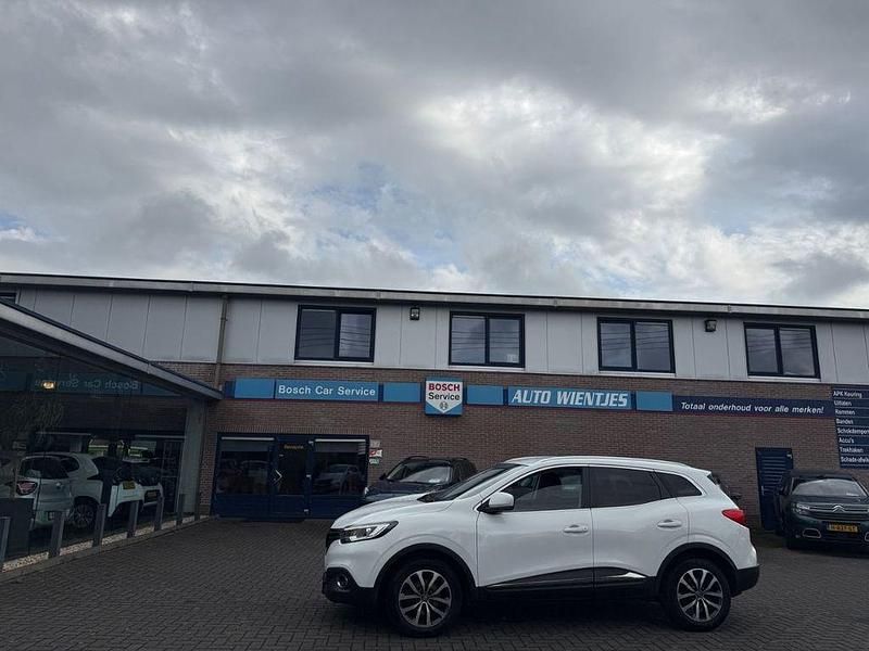 Weiß Gebraucht 2018 Renault Kadjar LIMITED SUV | 9.450 € (Fairer Preis) - Bild 1/4