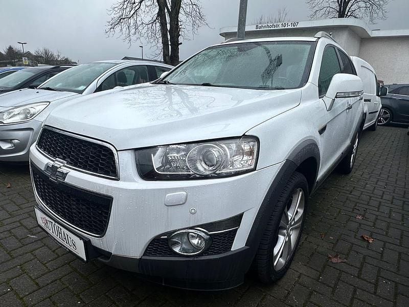 Weiß Gebraucht 2013 Chevrolet Captiva LTZ SUV | 4.999 € (Superpreis) - Bild 1/3