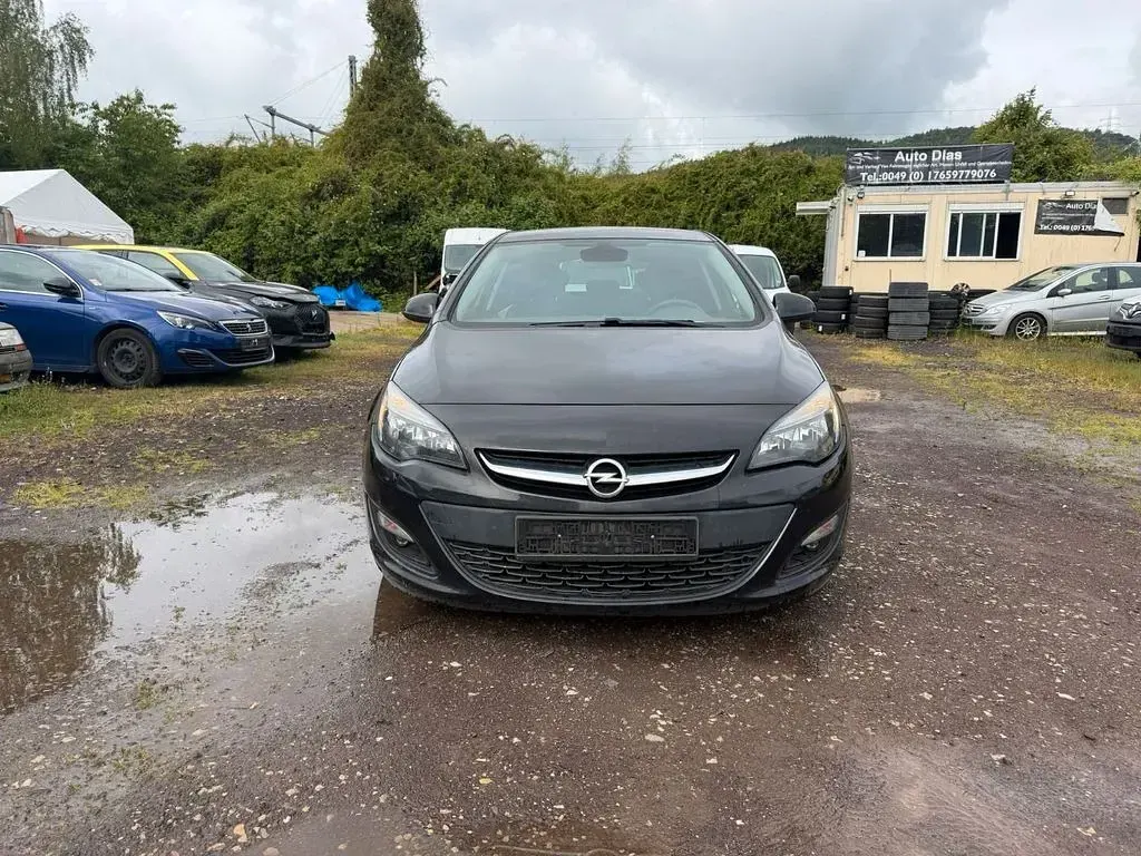 Brugt Opel Astra Edition 110 HK (80 kW) 2014 Sort Sedan