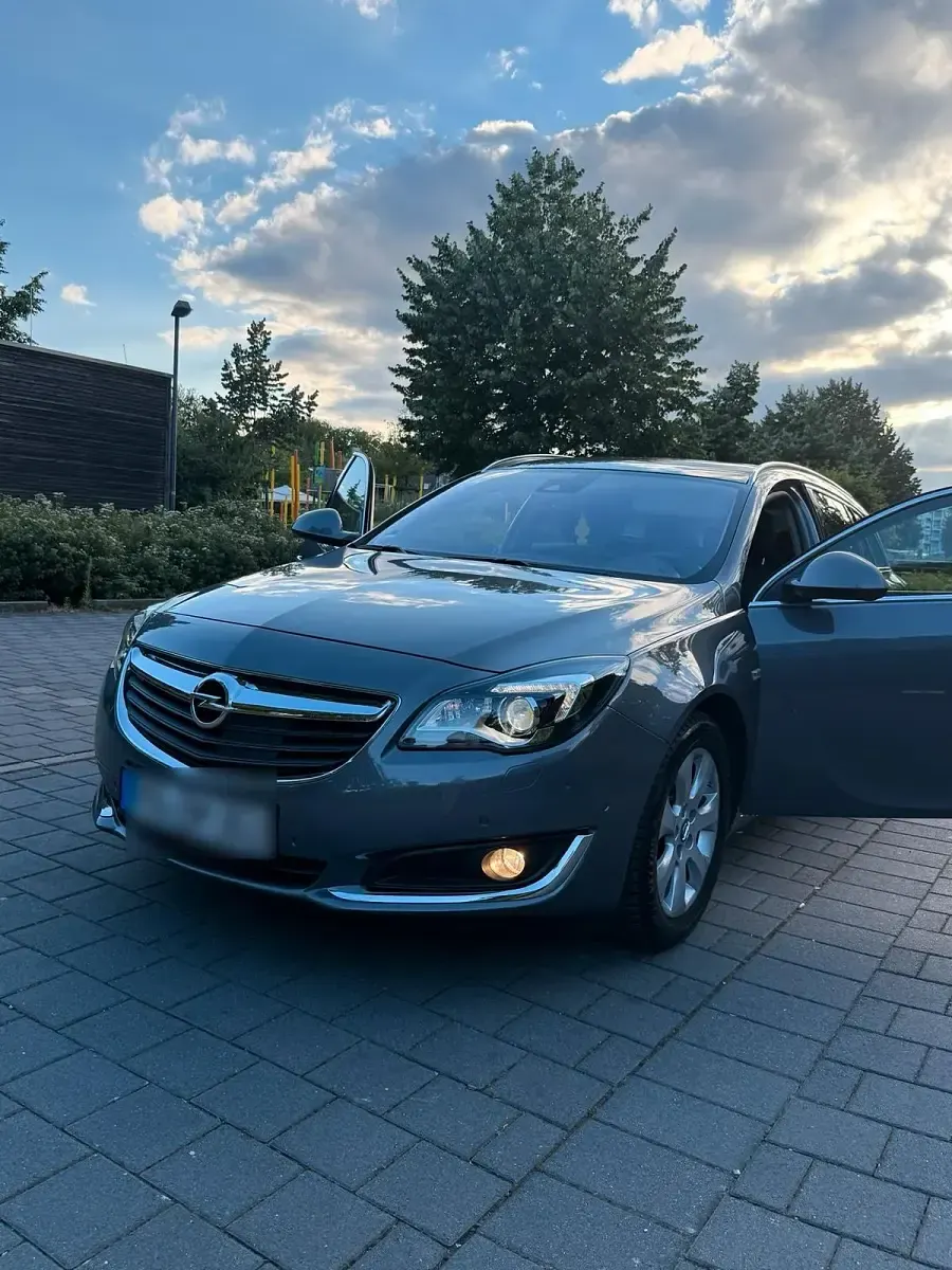 Gebraucht Opel Insignia Sport 170 PS (125 kW) 2017 Grau Kombi
