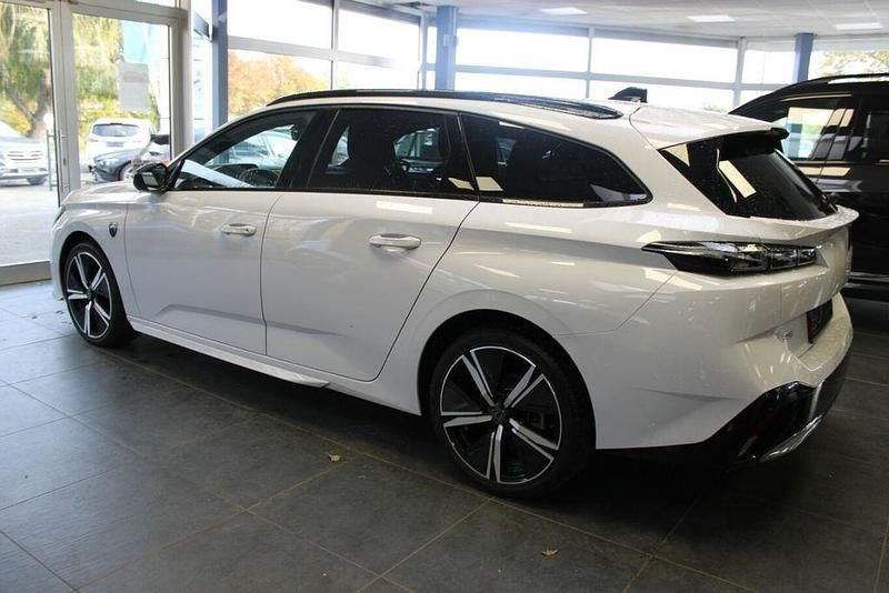 Gebraucht Peugeot 308 SW GT 131 PS (96 kW) 2024 Weiß Kombi