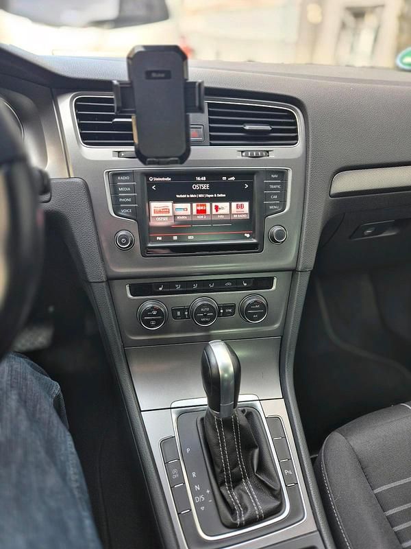 Gebraucht VW Golf VII 150 PS (110 kW) 2015 Weiß Kleinwagen