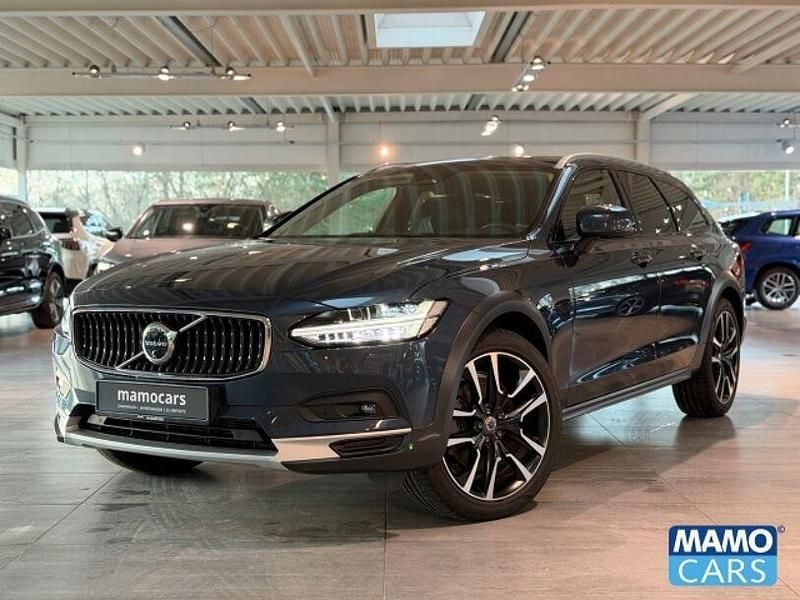 Blau Gebraucht 2024 Volvo V90 CC Ultimate Kombi | 51.490 € (Guter Preis) - Bild 1/4