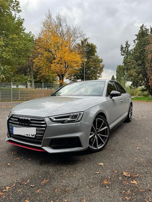 Grau Gebraucht 2016 Audi A4 S-Line Limousine | 21.000 € (Teuer) - Bild 1/4