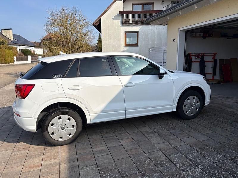 Gebraucht Audi Q2 Sport 116 PS (85 kW) 2017 Weiß SUV