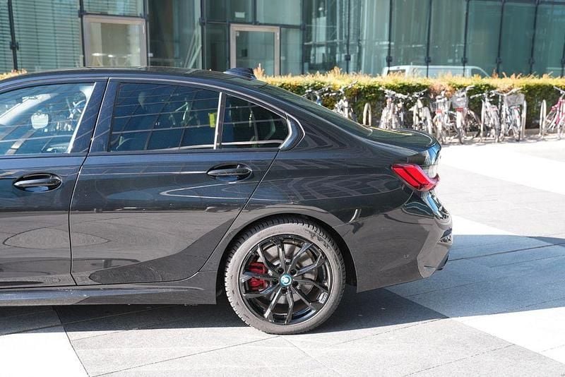 Gebraucht BMW 330e Shadowline 292 PS (214 kW) 2021 Schwarz Limousine