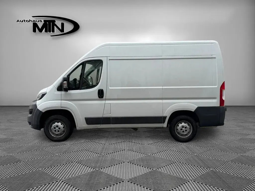 Gebraucht Peugeot Boxer 131 PS (96 kW) 2017 Weiß Van