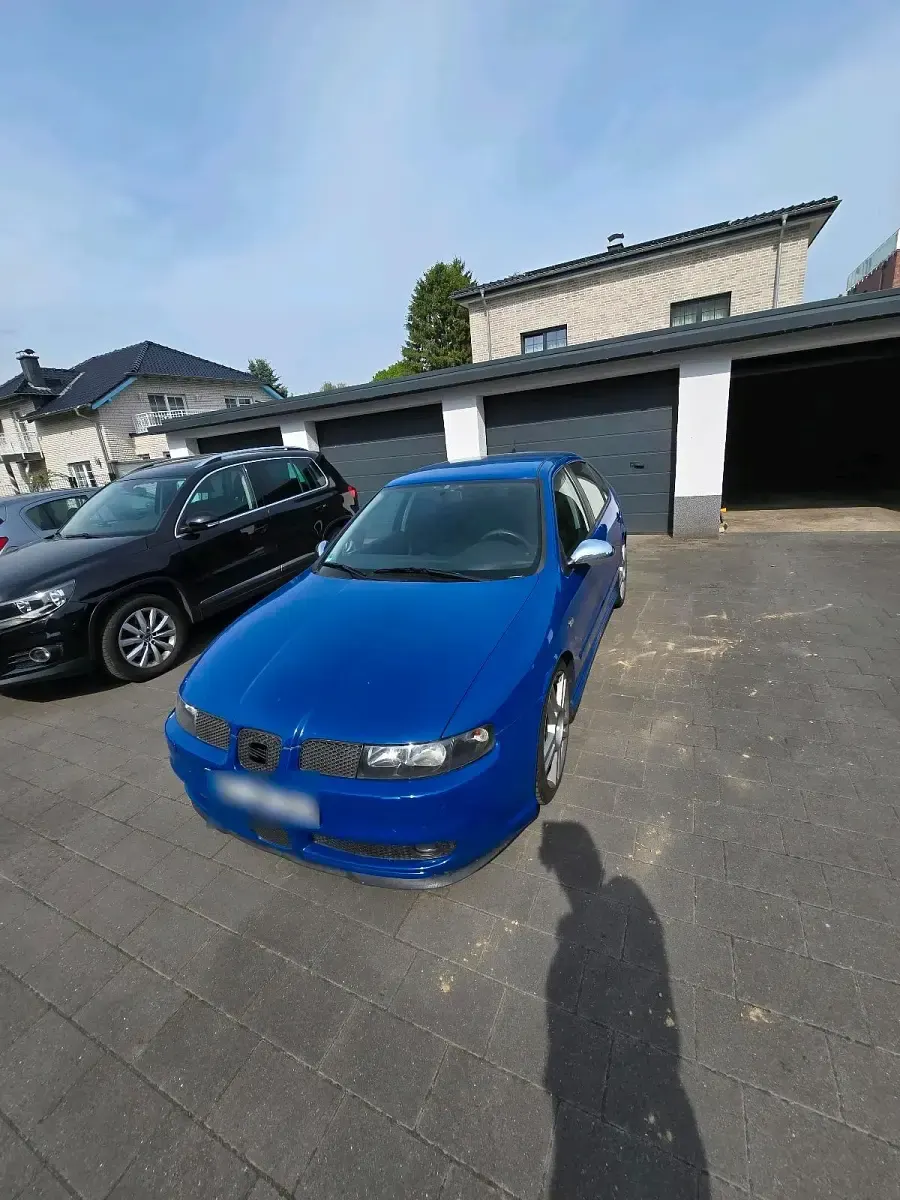 Używany Seat Leon 180 KM (132 kW) 2005 Niebieski Hatchback
