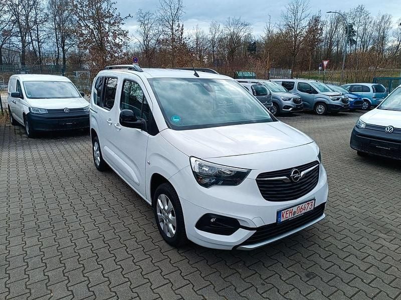 Gebraucht Opel Combo Life Ultimate 131 PS (96 kW) 2023 Weiß Van / Kleinbus