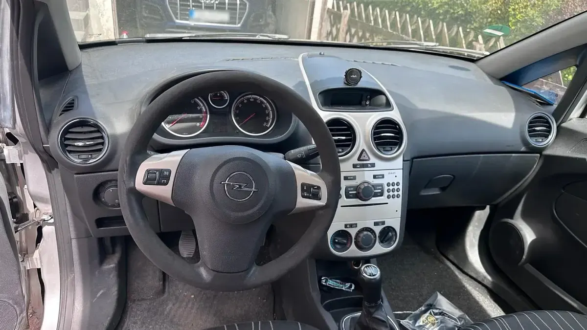 Gebraucht Opel Corsa 80 PS (58 kW) 2008 Grau Kleinwagen