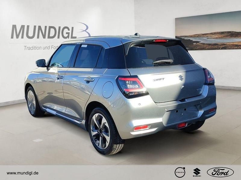 Neu Suzuki Swift Comfort+ 83 PS (61 kW) 2025 Silber Kleinwagen