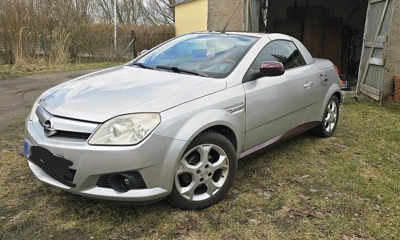 Gebraucht Opel Tigra 125 PS (91 kW) 2006 Grau Cabrio