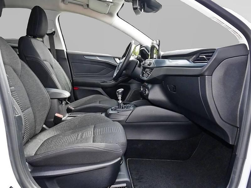 Gebraucht Ford Focus Active 155 PS (114 kW) 2022 Weiß Limousine