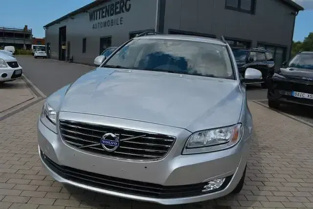 Gebraucht Volvo V70 Kinetic 120 PS (88 kW) 2015 Silber Kombi