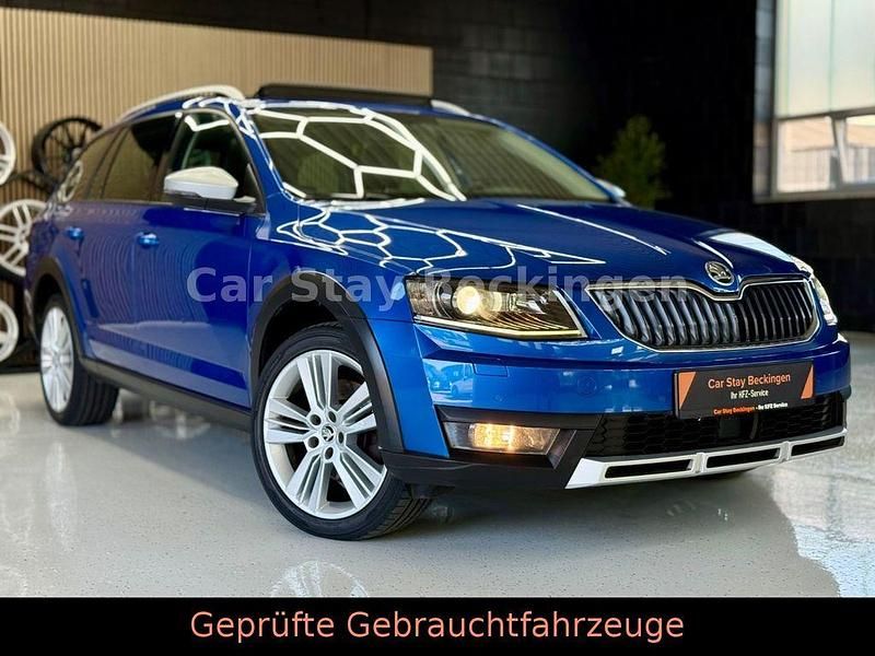Blau Gebraucht 2017 Skoda Octavia Scout 4x4 Kombi | 13.990 € (Fairer Preis) - Bild 1/4