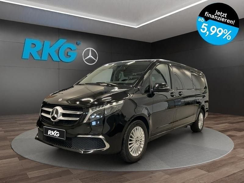 Schwarz Gebraucht 2024 Mercedes V300 Avantgarde Edition Van / Kleinbus | 66.290 € (Superpreis) - Bild 1/4