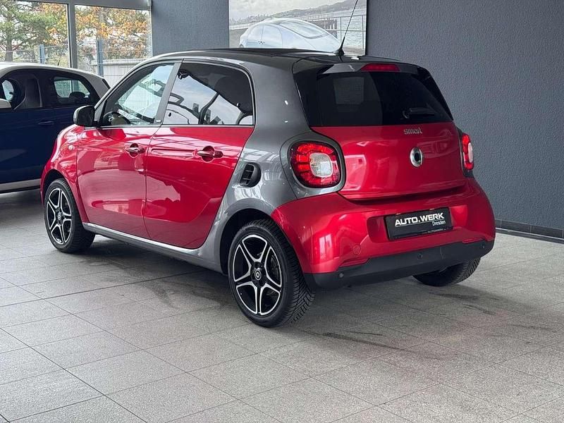 Gebraucht Smart ForFour Passion 90 PS (66 kW) 2016 Rot Kleinwagen