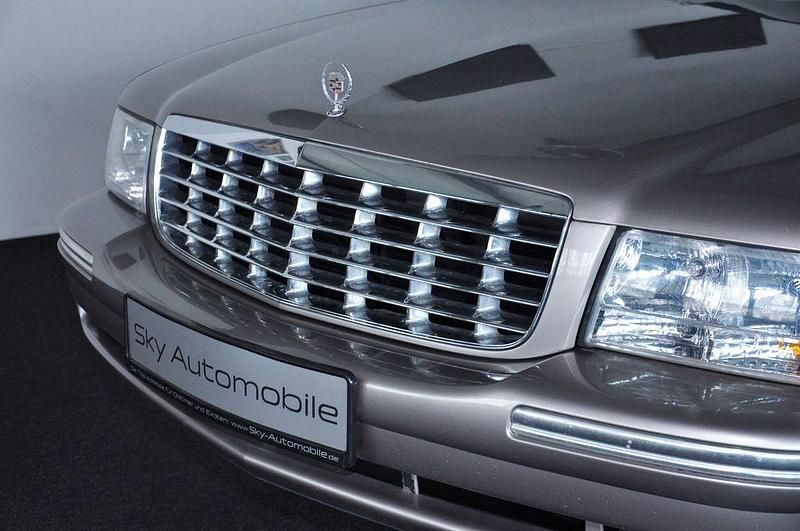 Second-hand Cadillac Deville 279 CP (205 kW) 1999 Gri Berlinǎ
