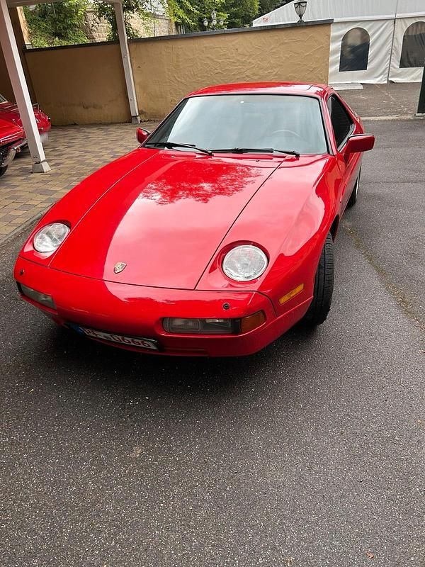 Second-hand Porsche 928 1988 Roșu Coupe