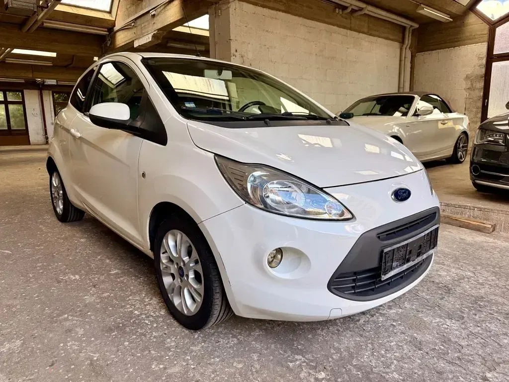 Gebraucht Ford Ka Titanium 69 PS (50 kW) 2009 Weiß Kleinwagen
