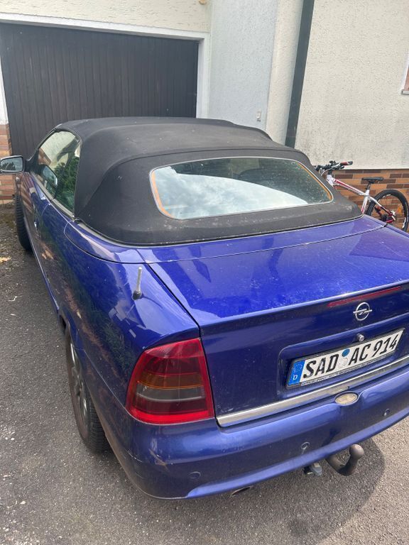 Blau Gebraucht 2003 Opel Astra Cabriolet Edition Cabrio | 2.100 € - Bild 1/4