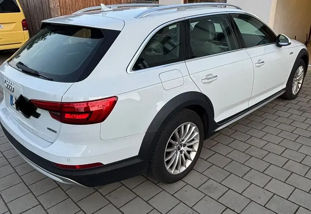 Gebraucht Audi A4 Allroad Ambiente 190 PS (139 kW) 2017 Weiß Kombi